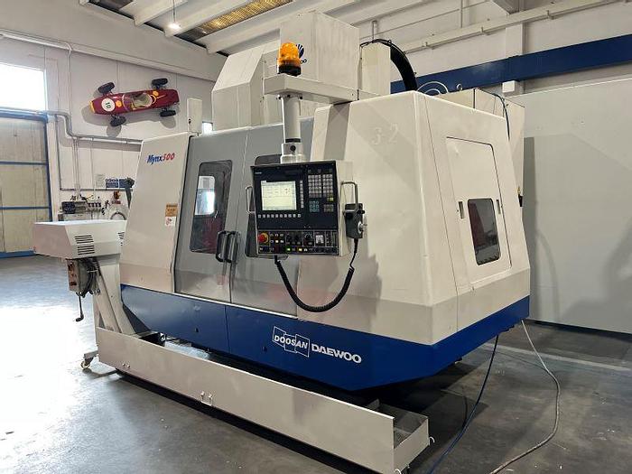 Usato CENTRO DI LAVORO DAEWOO MYNX 500 CNC SIEMENS