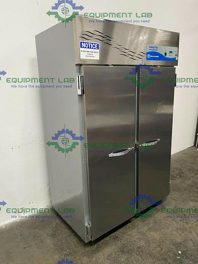 Used Fisher Scientific 13-986-126 Isotemp Plus Laboratory Refrigerator 1°- 12°C 115V