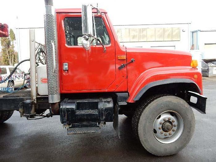Used 2003 International 2574- Stock #: 8665