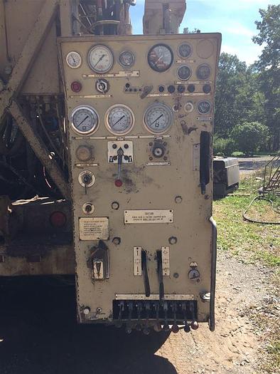 Used 1986 Ingersoll-Rand T4W Drill Rig