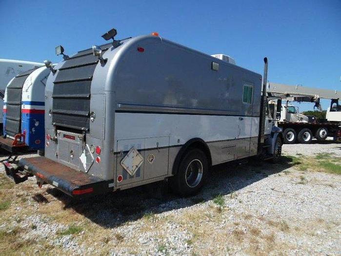 Used 2006 International Custom bodies wireline