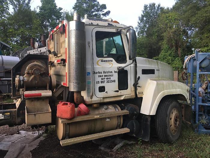 Used 2006 Mack CHN613