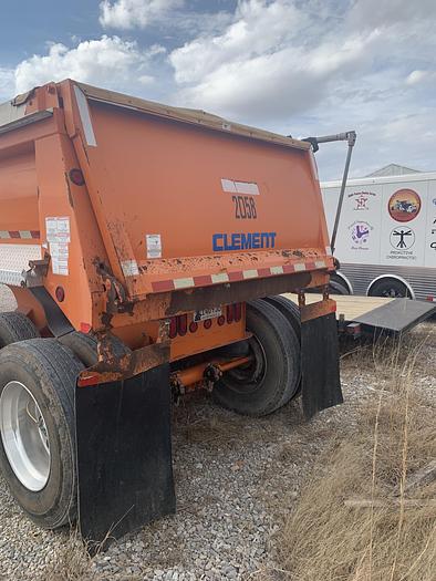 Used 2012 Clements 38 ft Starlite