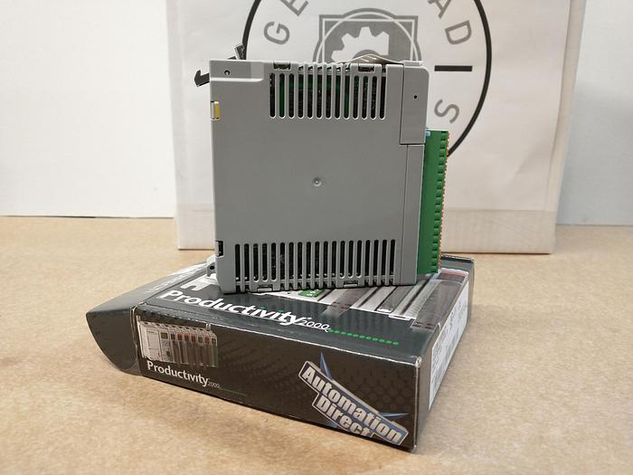 Used Automation Direct P2-04DA Productivity 2000 analog output module GH113