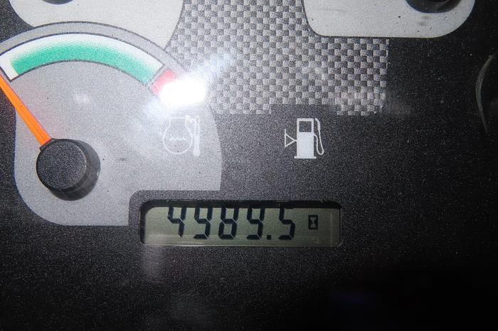 Used 8,000 POUND YALE MODEL GLC080LJNGAE088 PAPER ROLL CLAMP TRUCK 51" DIAMETER 5,500 HOURS