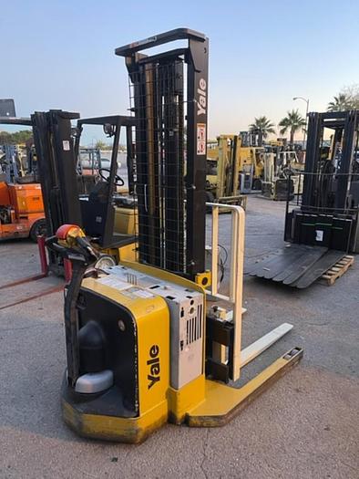 Used 2015 YALE MSW040SF WALKIE STACKER FORKLIFT