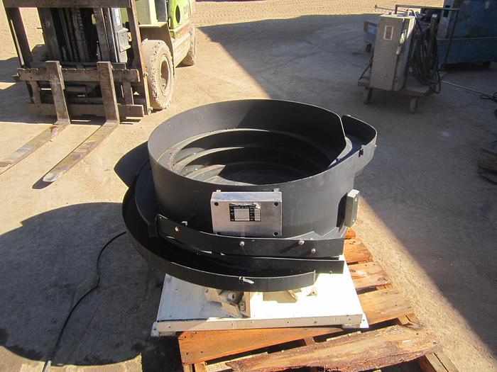 Used Sorter, Cap, 42", Bowl, Epoxy, Cal Vibratory Feeder #S739531