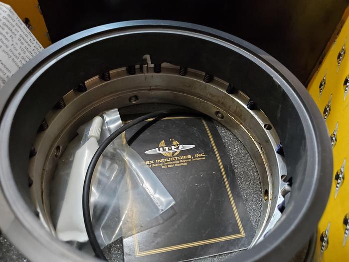 Used UTEX R10676 5" MP 5300-01-0500-03 SEAL (BRE1)