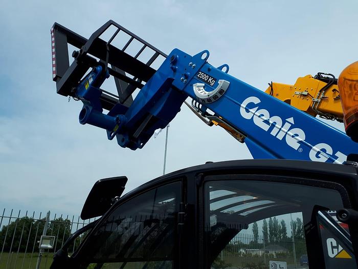 Used Genie 2506