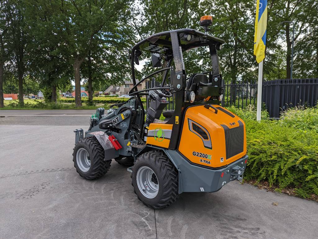 2022 GiANT G2200E X-tra