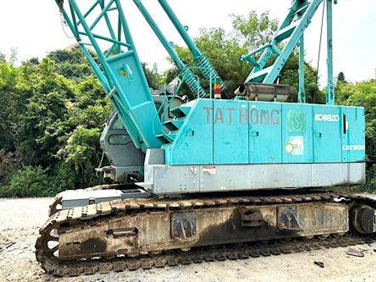 Used 2011 KOBELCO CKE900-1F