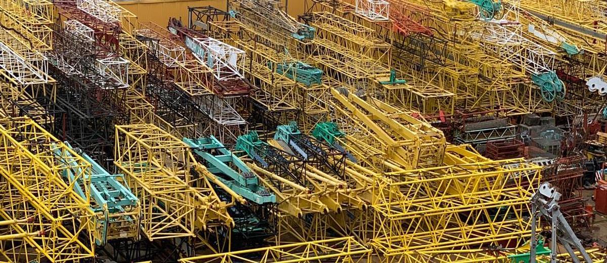 Used MANITOWOC M4000W Booms