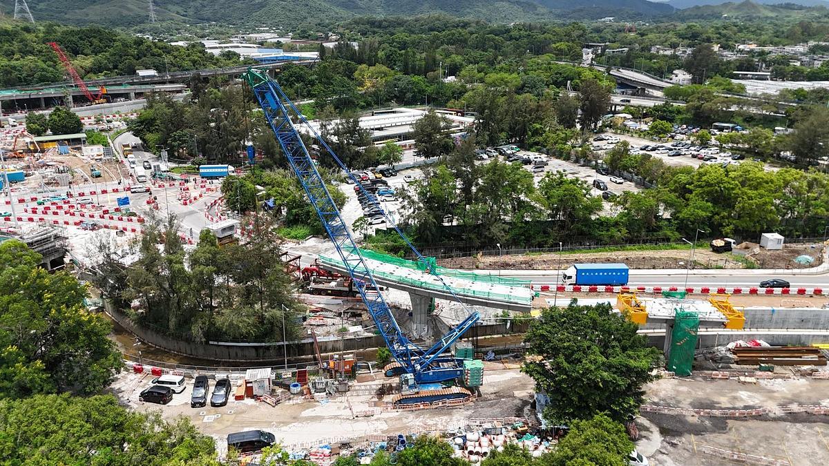 Used 350 Ton Used Condition DEMAG CC2000-1 Crawler Crane