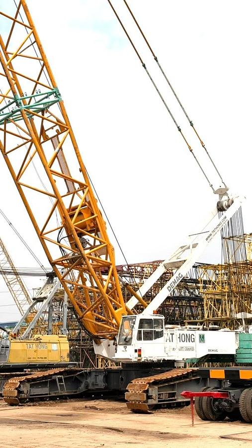 Used 250 Ton AS IS CONDITION C1400 Crawler Crane - $$ HOT DEALS 10.10 $$
