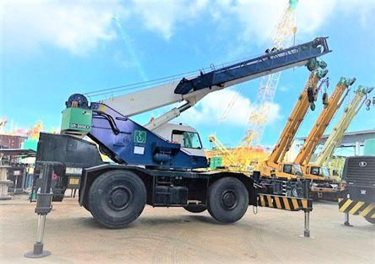 Used 30 Ton Used TADANO GR300EX Rough Terrain Crane
