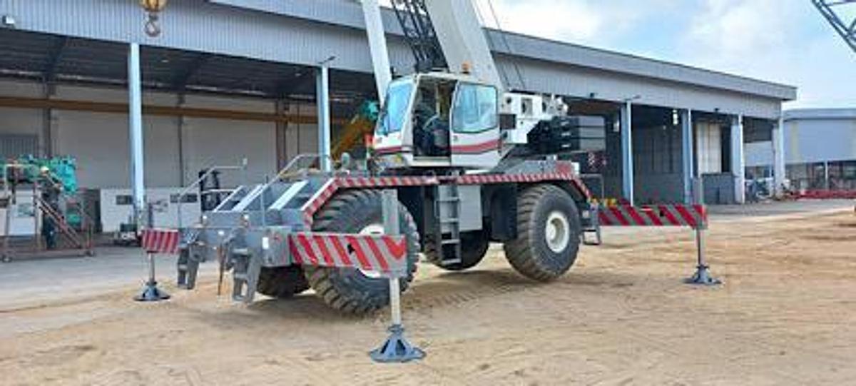 Used 90 Ton Used LINK-BELT RTC8090-2 Rough Terrain Crane