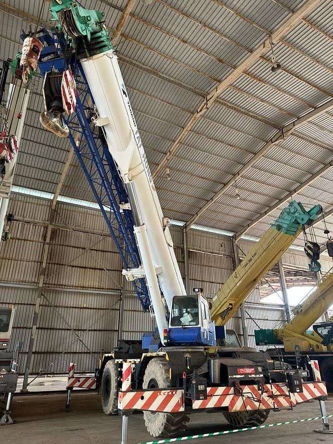 Used 60 Ton Used GR600EX Rough Terrain Crane 