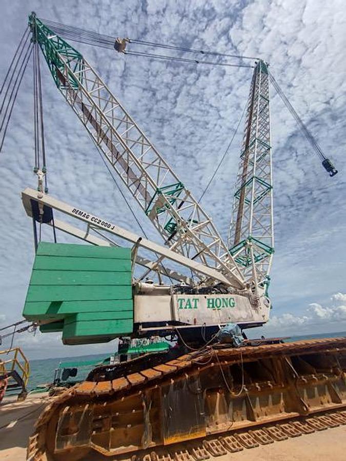 Used 400 Ton Used DEMAG CC2000J Crawler Crane