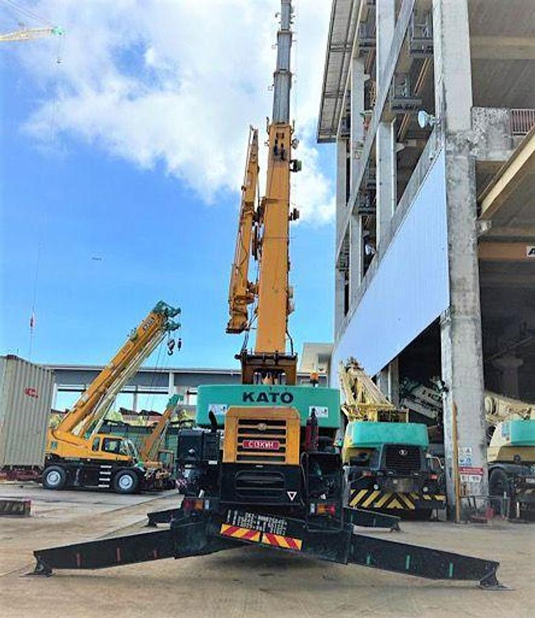 Used 25 Ton Used KATO KR25HV8 Rough Terrain Crane