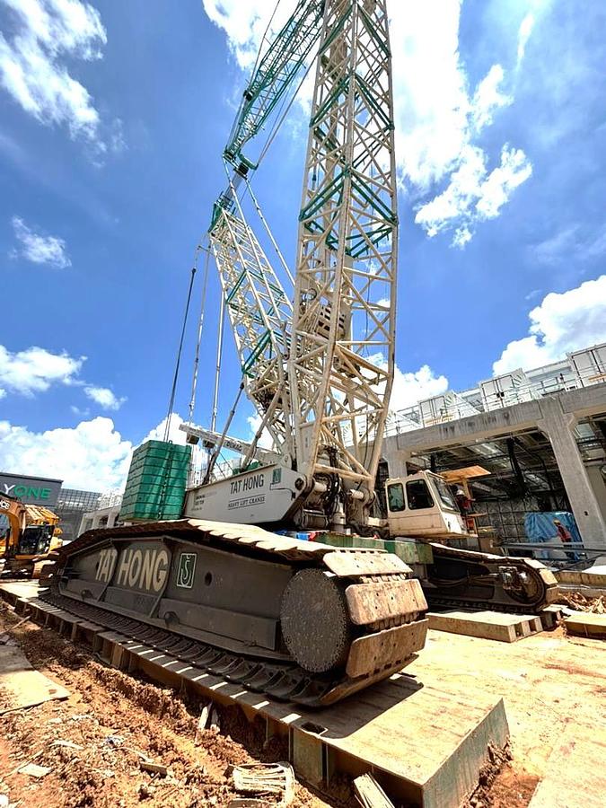 Used 600 Ton AS IS CONDITION CC2800 Crawler Crane