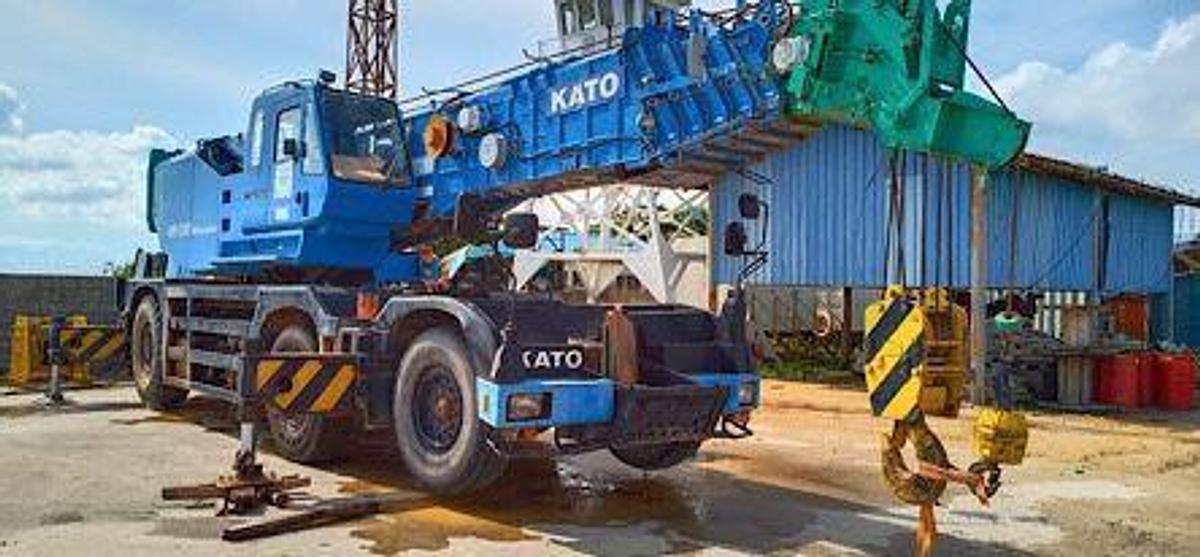 Used 70 Ton Used KATO MR700(KR70H) Rough Terrain Crane