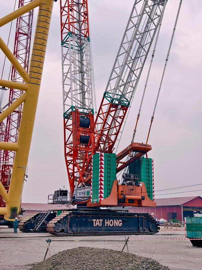 Used 1200 Ton Used CC6800 Crawler Crane