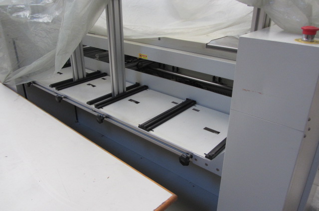 Used Universal Genesis G14  Pick & Place machine