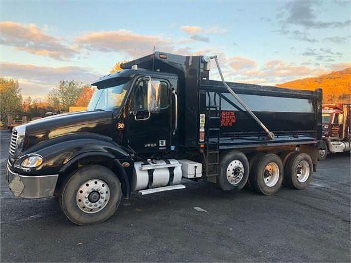 Used 2007 FREIGHTLINER COLUMBIA 120