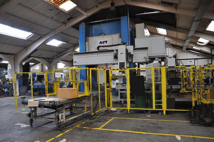 Gebraucht HYDR.PERS AP&T CNC 1000T