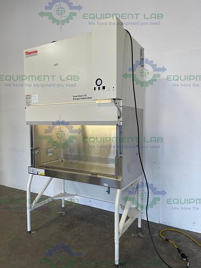 Used Thermo Electron  1284 Forma Class II, A2 4Ft Biological Safety Cabinet w/ Stand