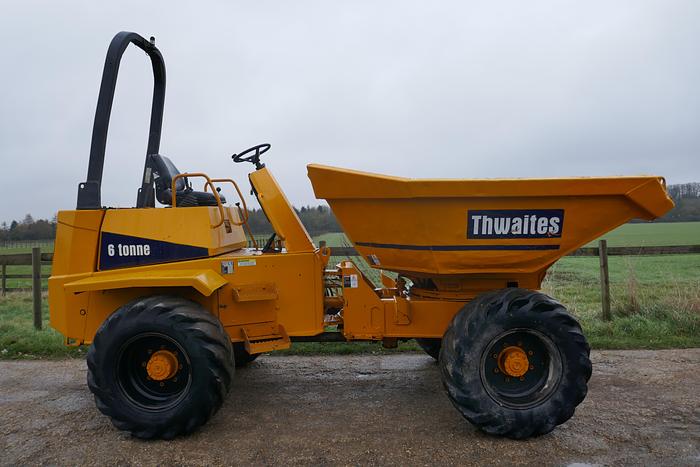 Used 2003 THWAITES 6 TON SWIVEL