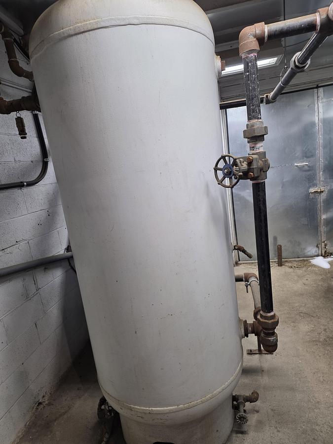 Used 2019 Atlas Copco G110 660 CFM Compressor with Refrigerant dryer