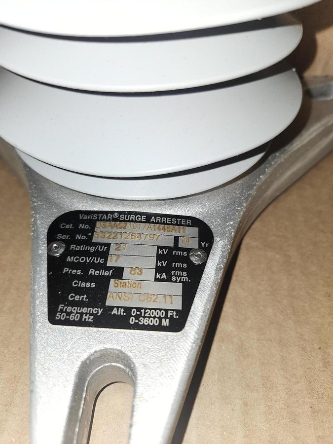 2025 Eaton Cooper Power Series Vari-STAR Station Class Arresters 21 kV