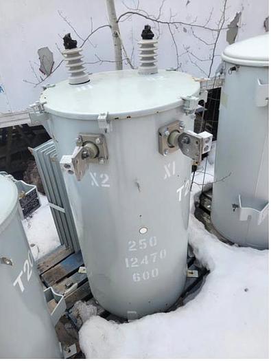 Surplus Westinghouse 100kva 14400V 125KV BIL Outdoor Capacitors