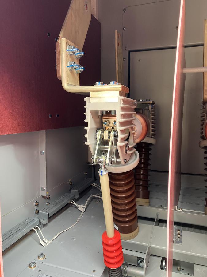 Surplus 2025 Siemens SDV7-SE 38kV-2000A new unused surplus Vacuum breaker