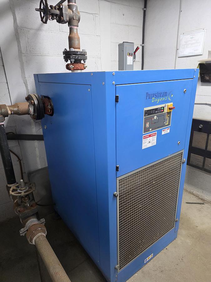 Used 2019 Atlas Copco G110 660 CFM Compressor with Refrigerant dryer