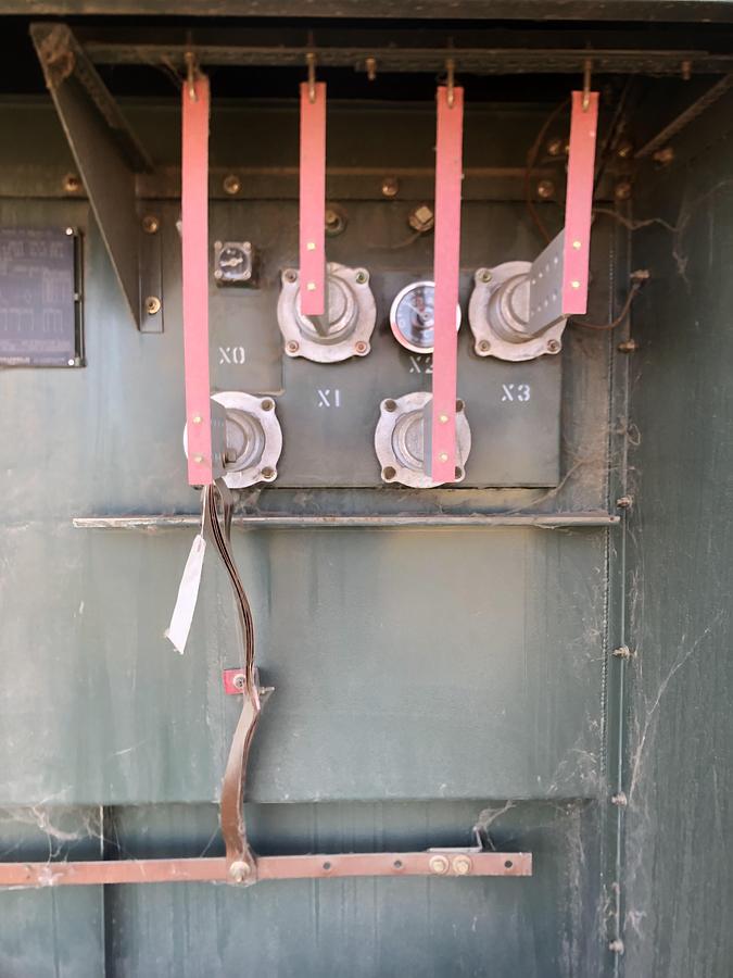 Used 2006 Pauwels 3PH pad-mount Transformer, 2500 KVA, HV: 24940 Delta, LV: 600Y/347 (x2)