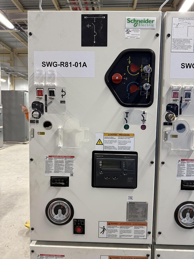 Surplus 2024 Manufacturas Eléctricas DVCAS 38 DE-D Medium-voltage SF6 insulated switchgear / load interrupter switch