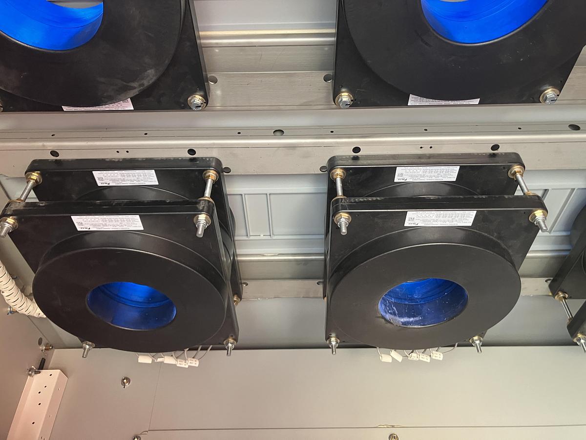 Surplus 2025 Siemens SDV7-SE 38kV-2000A new unused surplus Vacuum breaker