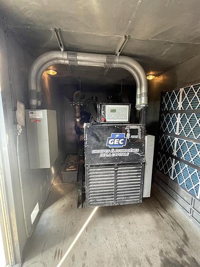 Used 2012 Magnamax 572rss4270 continuous 625kVA/ 500 kW Generator w/ABB Switchgear