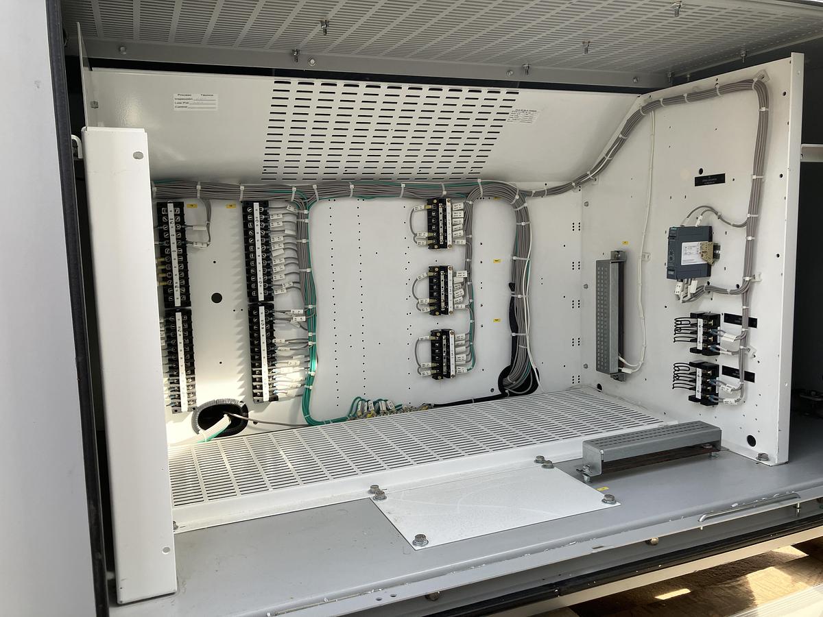 Surplus 2025 Siemens SDV7-SE 38kV-2000A new unused surplus Vacuum breaker