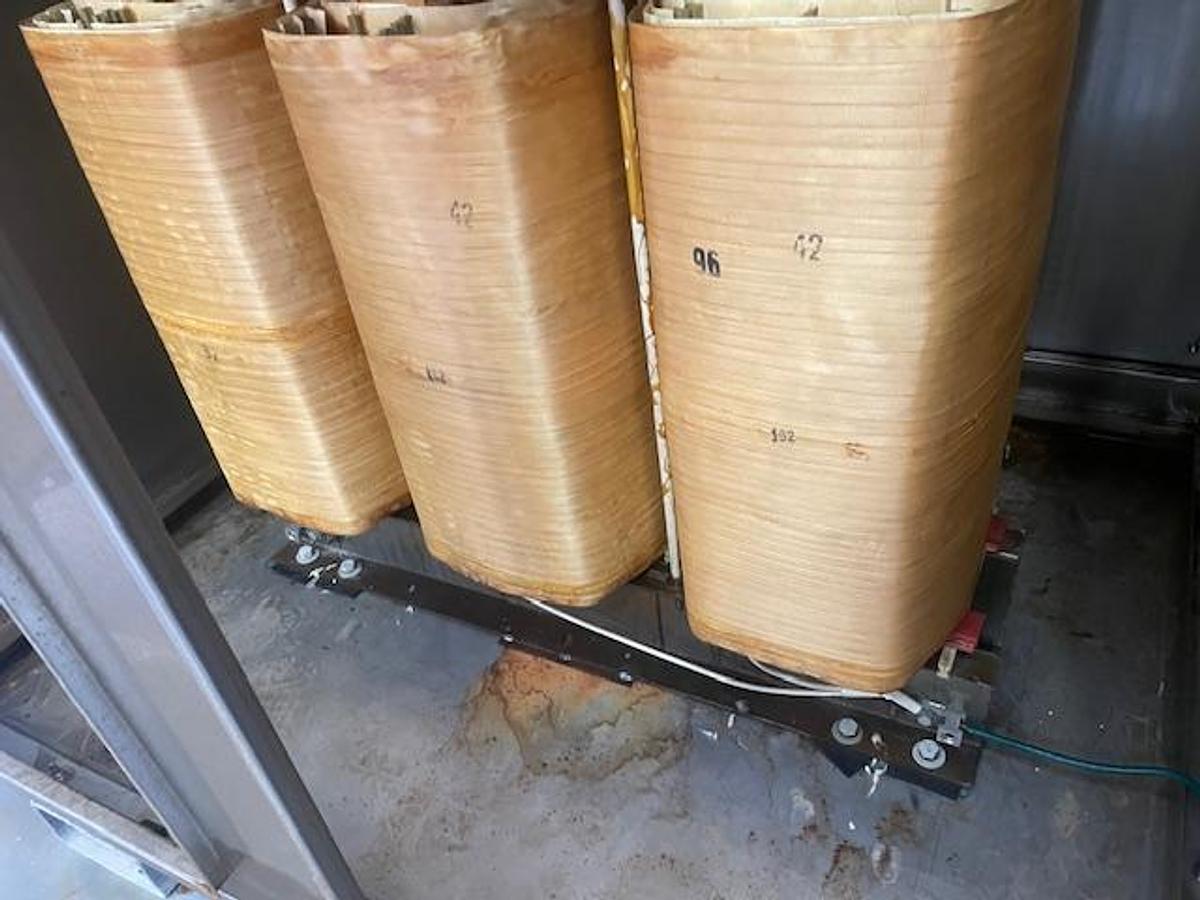 Used 2013 REX 350 kVA Transformer with enclosure HV: 600 V Delta LV: 480Y/277 V