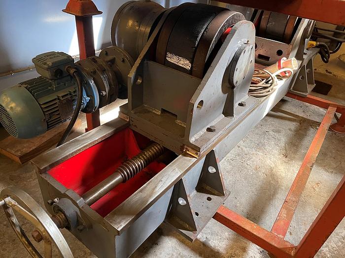 Usato POSIZIONATORE PER SALDATURA CISTERNE NARDUCCI 20.000 KG