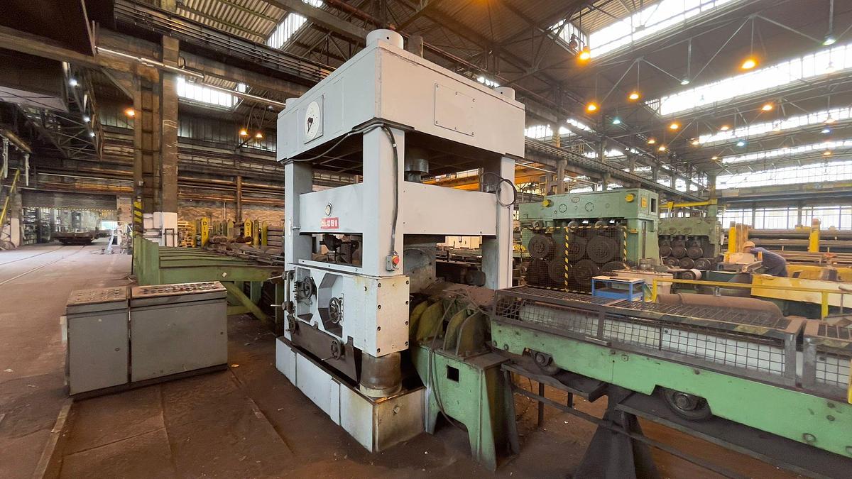 Used FARMER NORTON BAR STRAIGHTENER 4V-2M