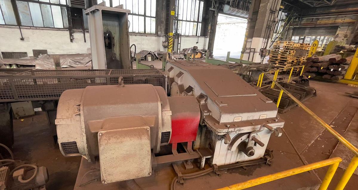 Used FARMER NORTON BAR STRAIGHTENER 4V-2M