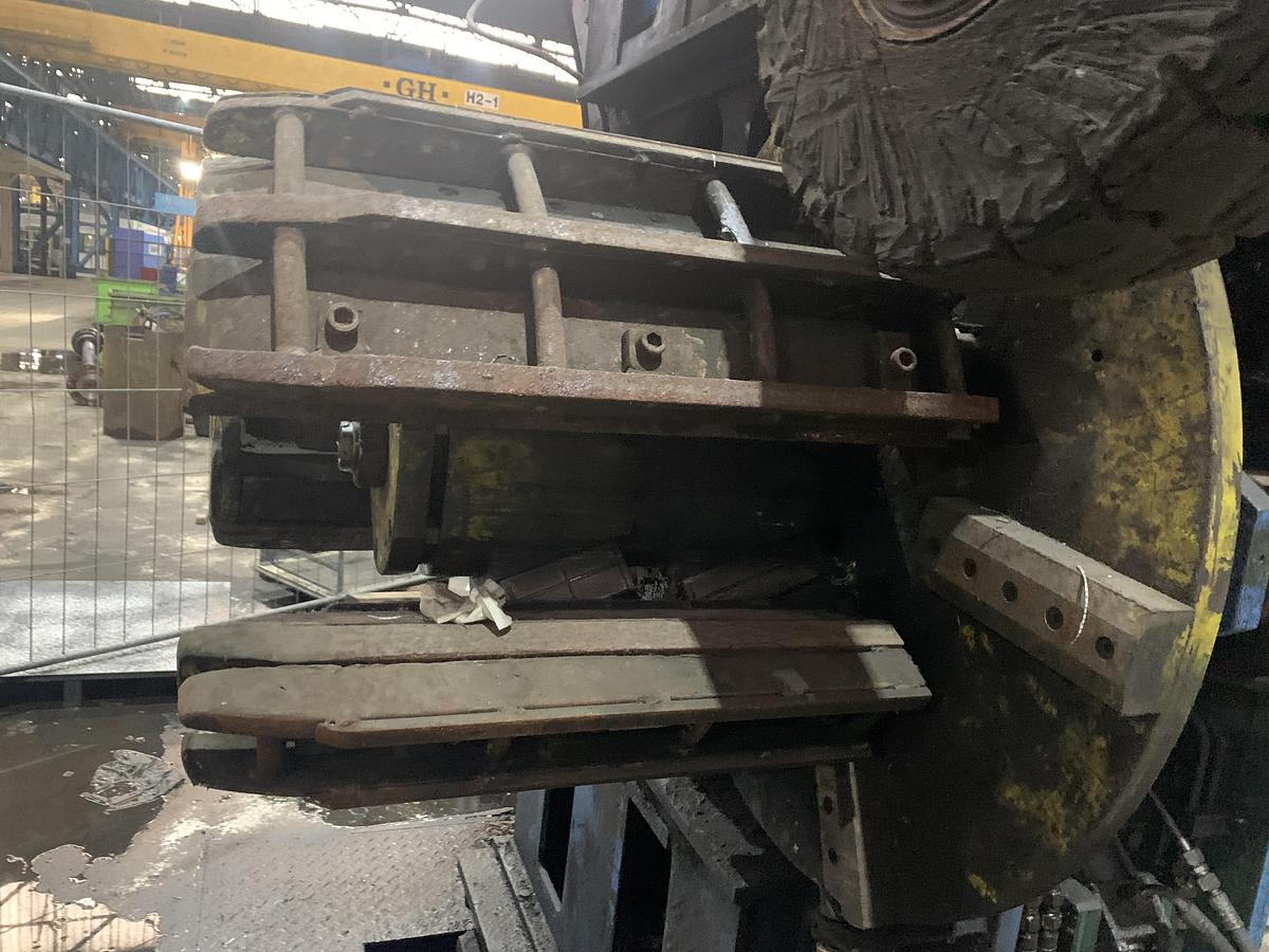 Used OTO MILLS Complete entry line LE 556 / 76-168.3