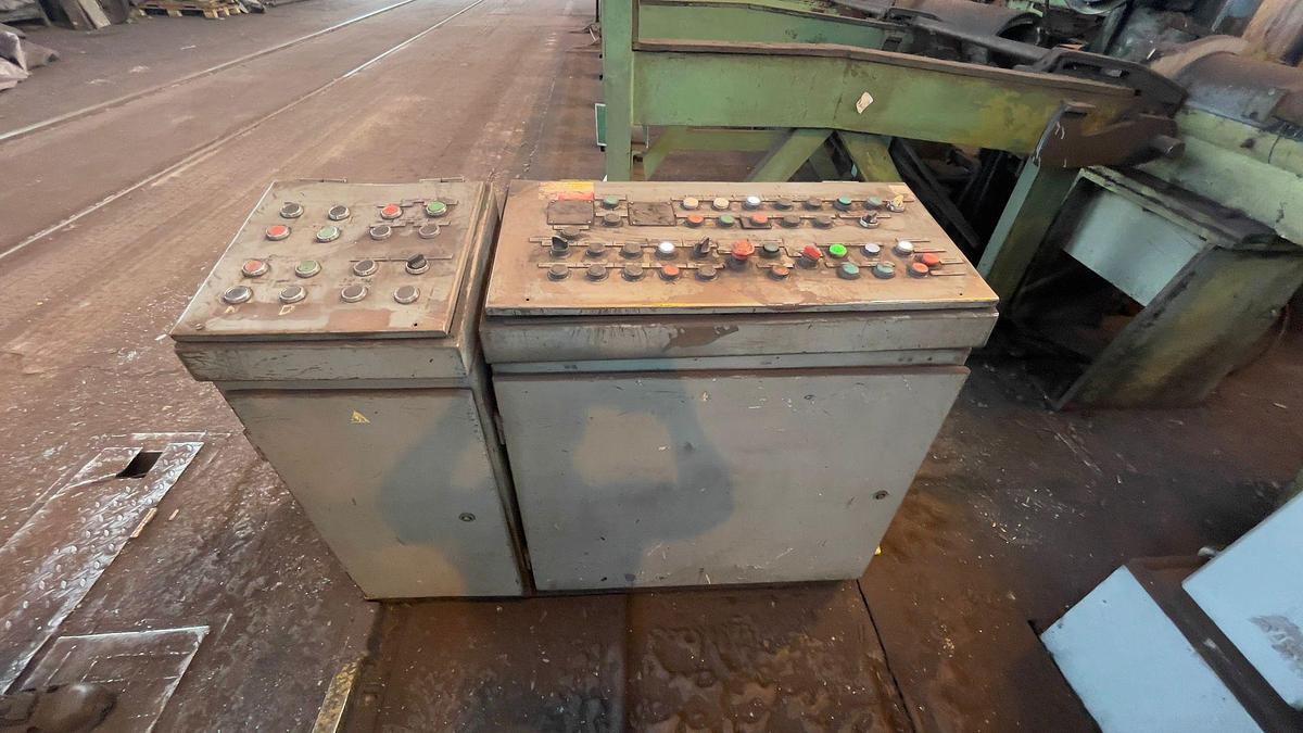 Used FARMER NORTON BAR STRAIGHTENER 4V-2M