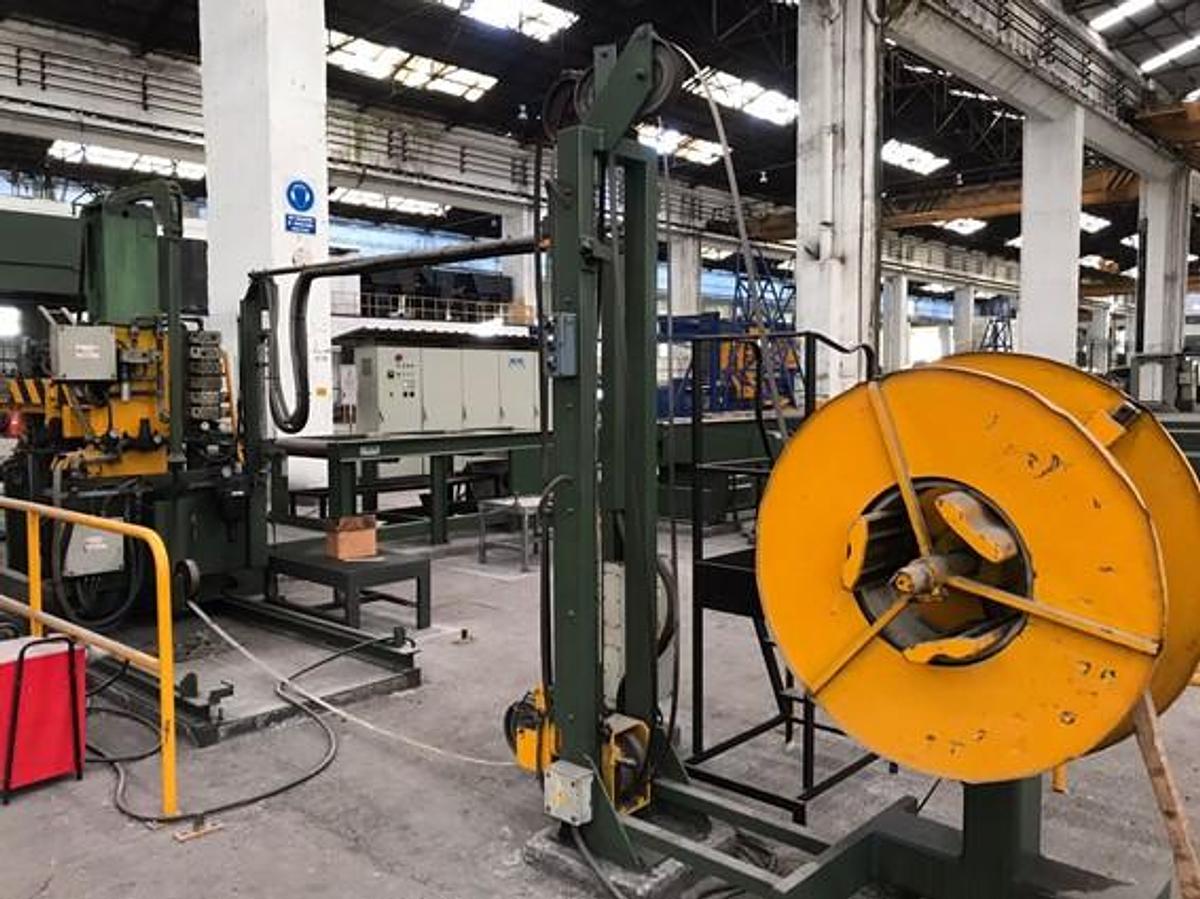 Used SIGNODE Strapping machine