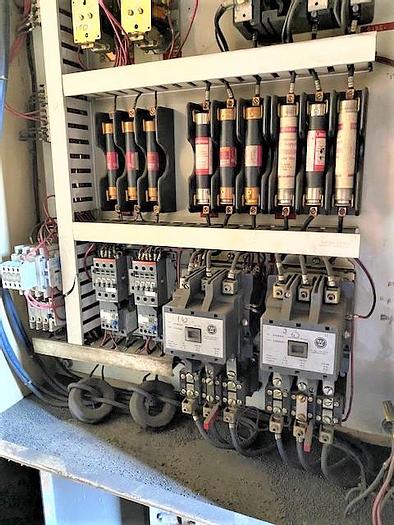 Excellent 1976 Wheelabrator 96" Swing Table