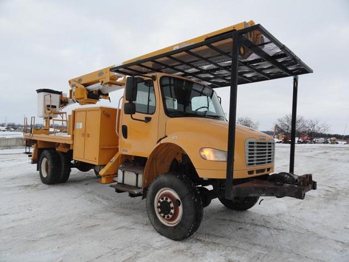 Used 2007 freightliner BUSINESS CLASS M2 106